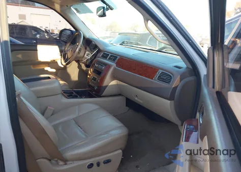 2010 Chevrolet Silverado 1500 Ltz z USA, uszkodzony, nr VIN 1GCSKTE34AZ144638